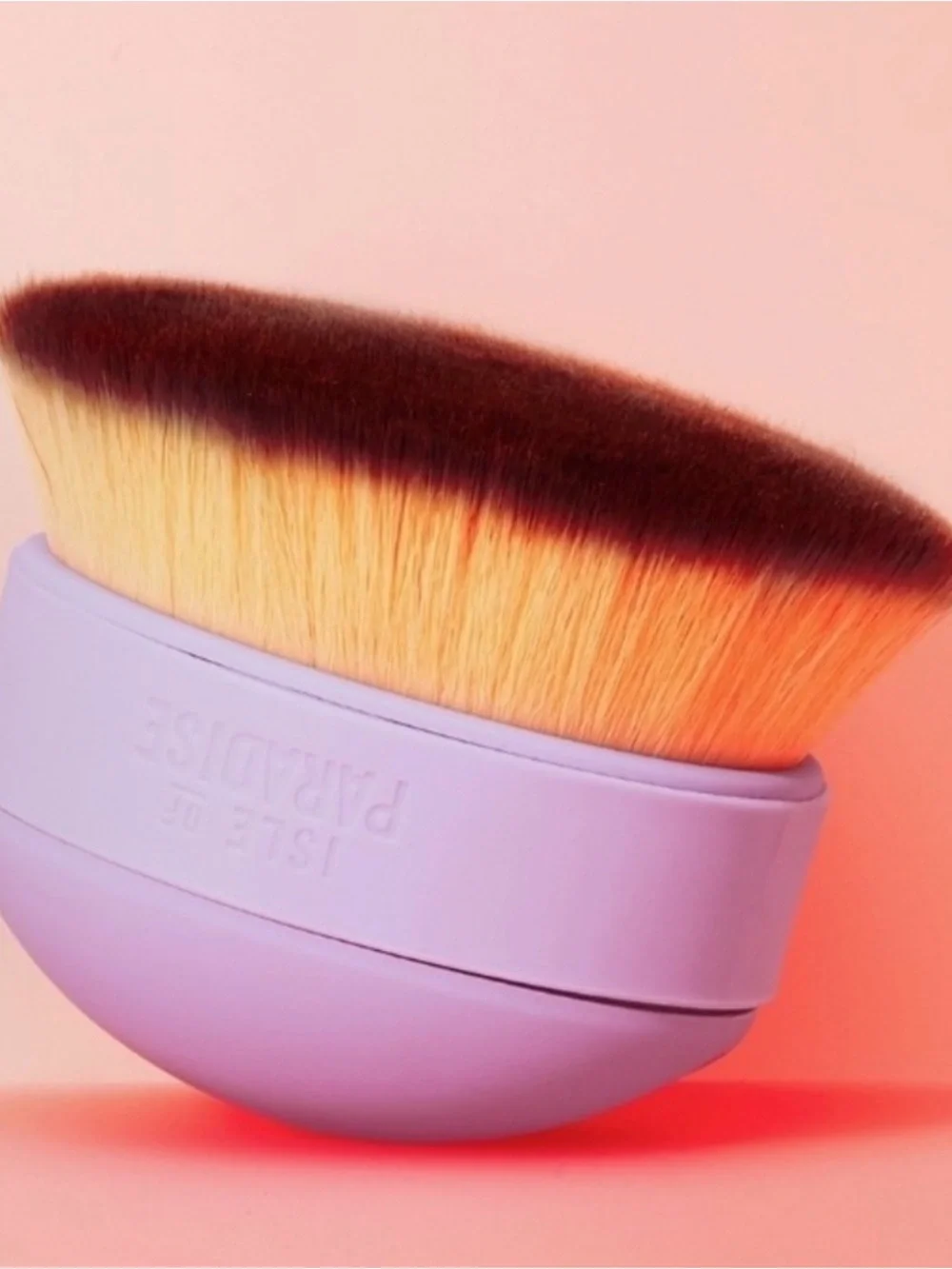 Isle of Paradise Shape & Glow Big Blending Brush